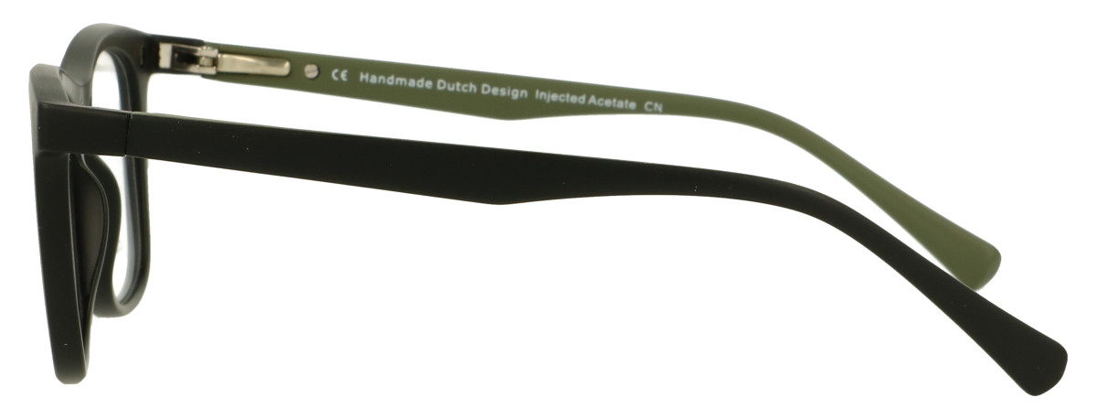 C03